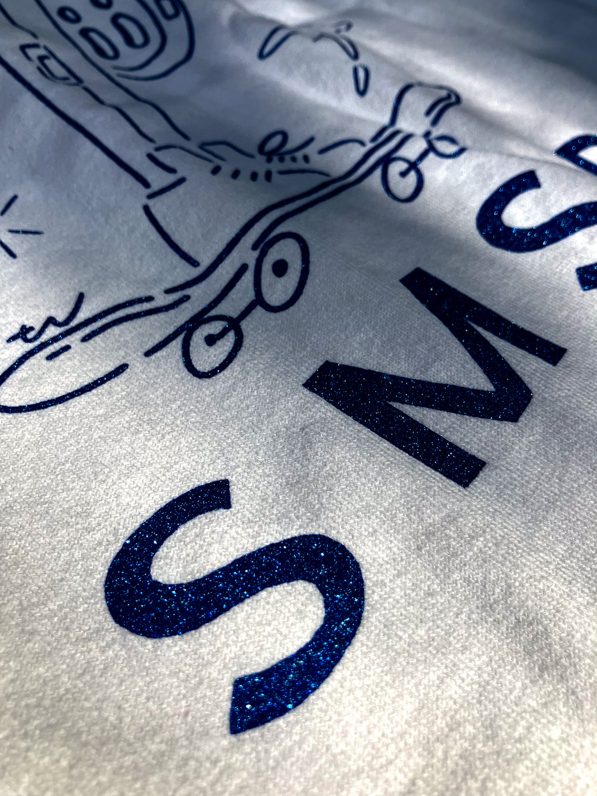 とみながしんぺい × silkmaster “DESIGN IT YOURSELF” Metallic Blue & NINJAINK Baseball Tee