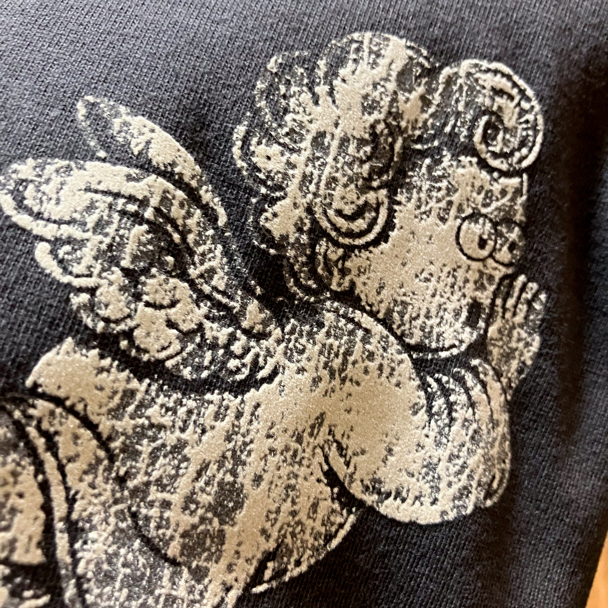 FIKAS × silkmaster “The Whispering Angels” Damage Flock Tee