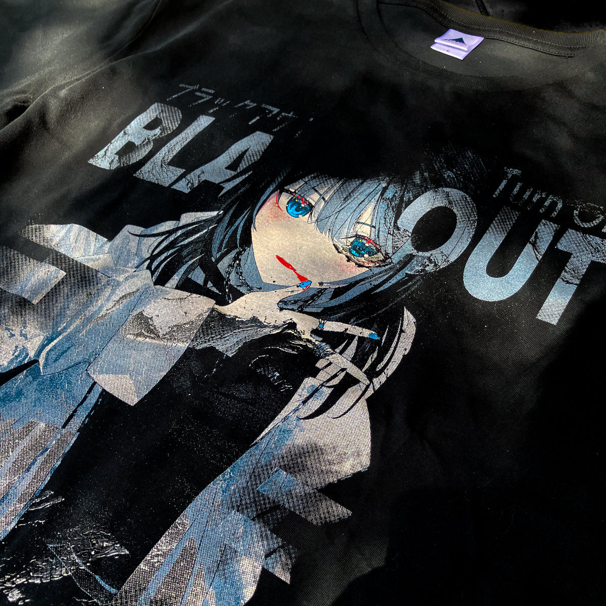 古弥月 × silkmaster “BLACK OUT” 7-Color Spot Separation Tee